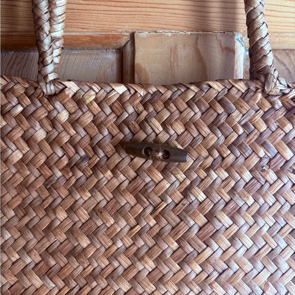 Woven Tan Tote Bag - Picture 2 of 5